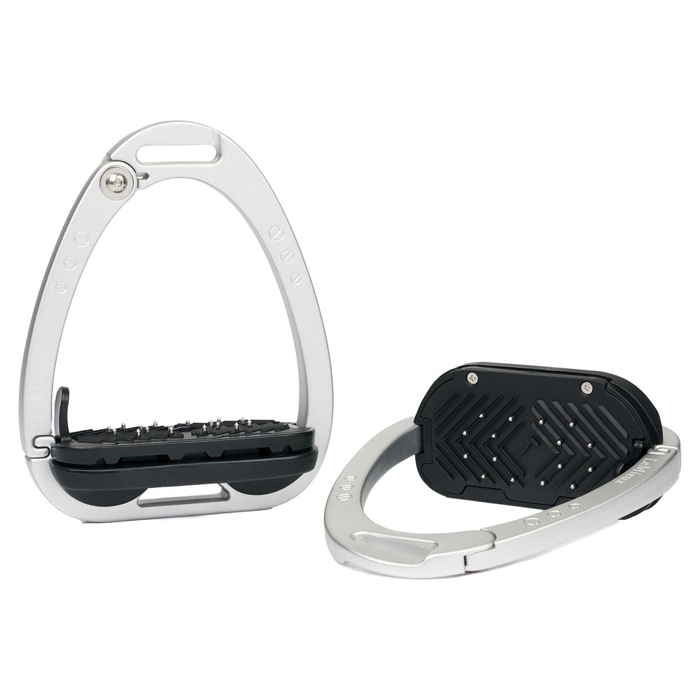LeMieux® Vector Aluminum Balance Stirrups